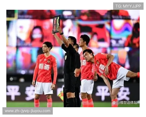 漫画作品中对世界杯与中超联赛的融合演绎